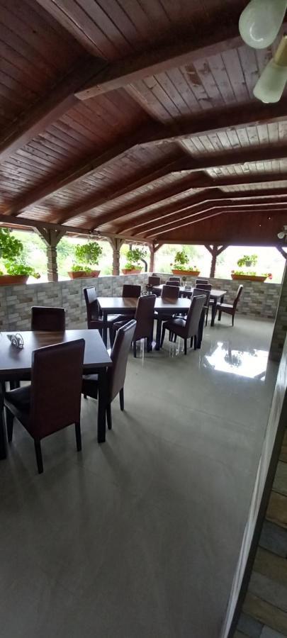 Pensiune Restaurant Alex Copalnic-Manastur Eksteriør billede